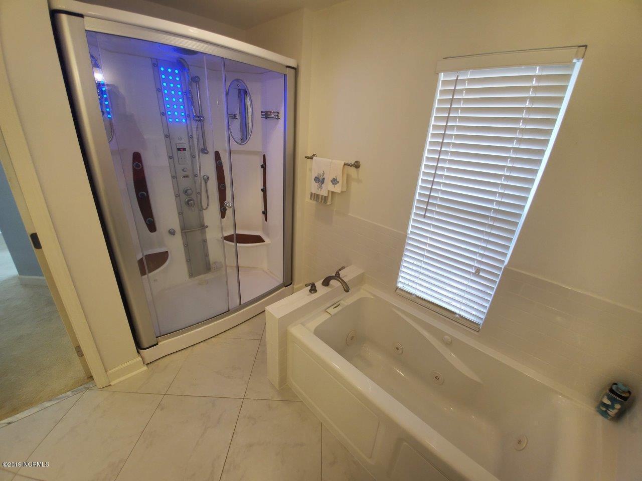 5418 Eastwind Road Wilmington, NC 28403 - Photo 13 of 27 13 master bath