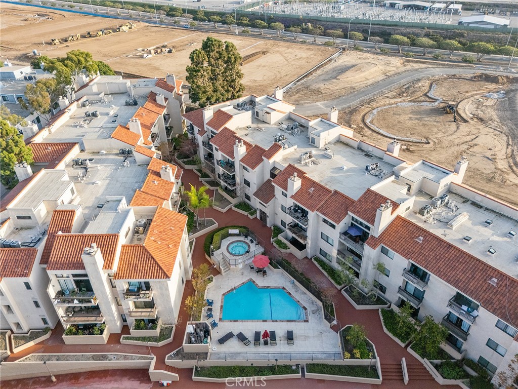 8180 Manitoba Street, Unit 302 Playa del Rey, CA 90293 - Photo 28 of 31 an aerial view of residential houses with outdoor space