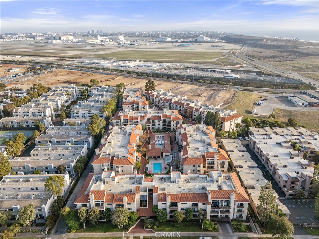 8180 Manitoba Street, Unit 302 Playa del Rey, CA 90293 - Photo 29 of 31 a view of city and ocean with beach