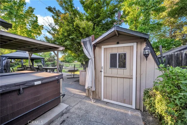 a view of house and outdoor space