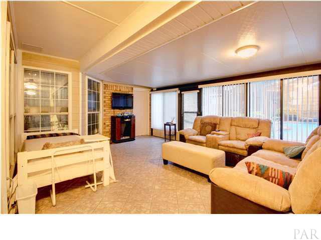 517 Turnberry Road Cantonment, FL 32533 - Photo 15 of 24 Gallery Image 15