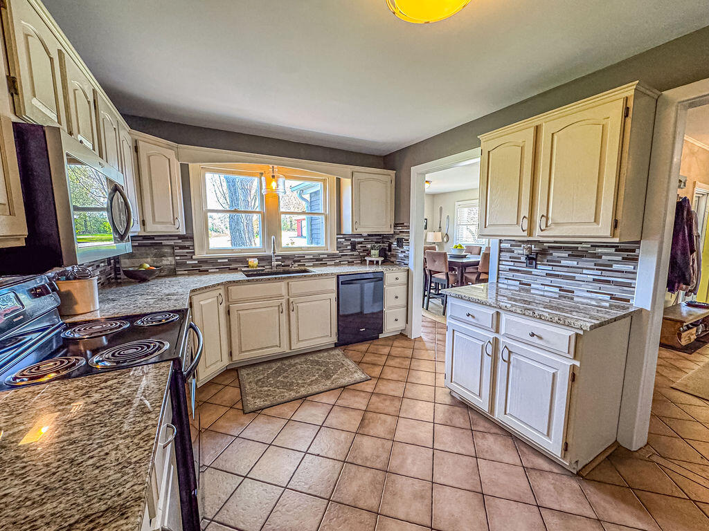 3361 South Pipestone Road Sodus, MI 49126 - Photo 25 of 66 3361S.PipestoneRd-28