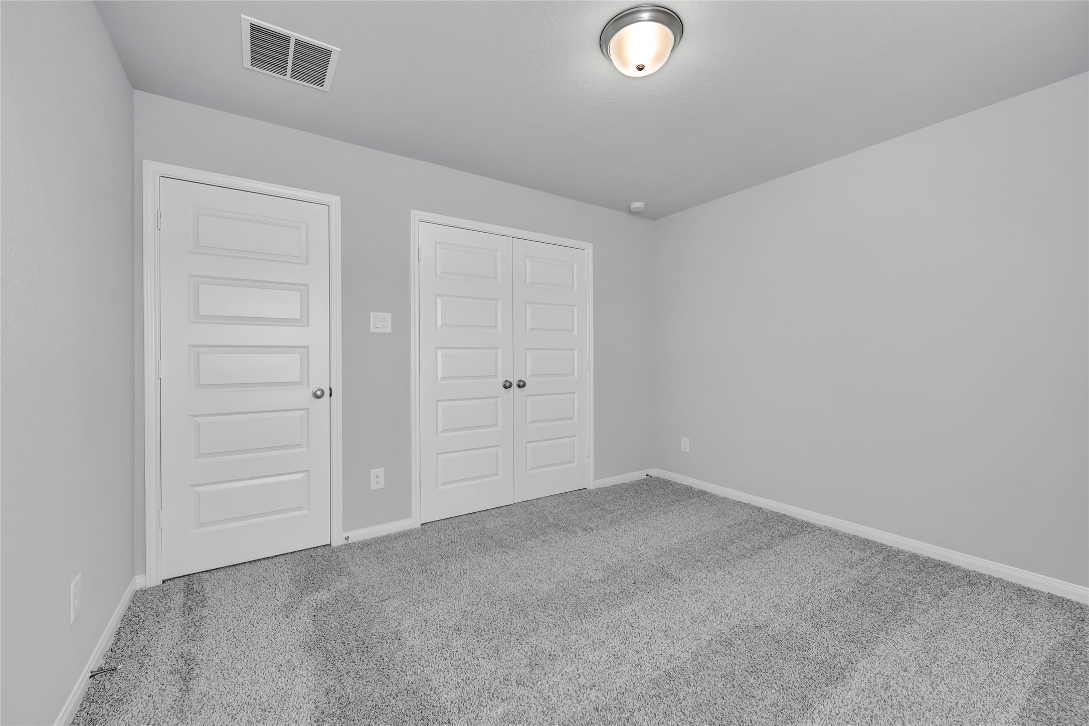 420 Sunrise Ranch Drive Montgomery, TX 77316 - Photo 19 of 26 an empty room with closet