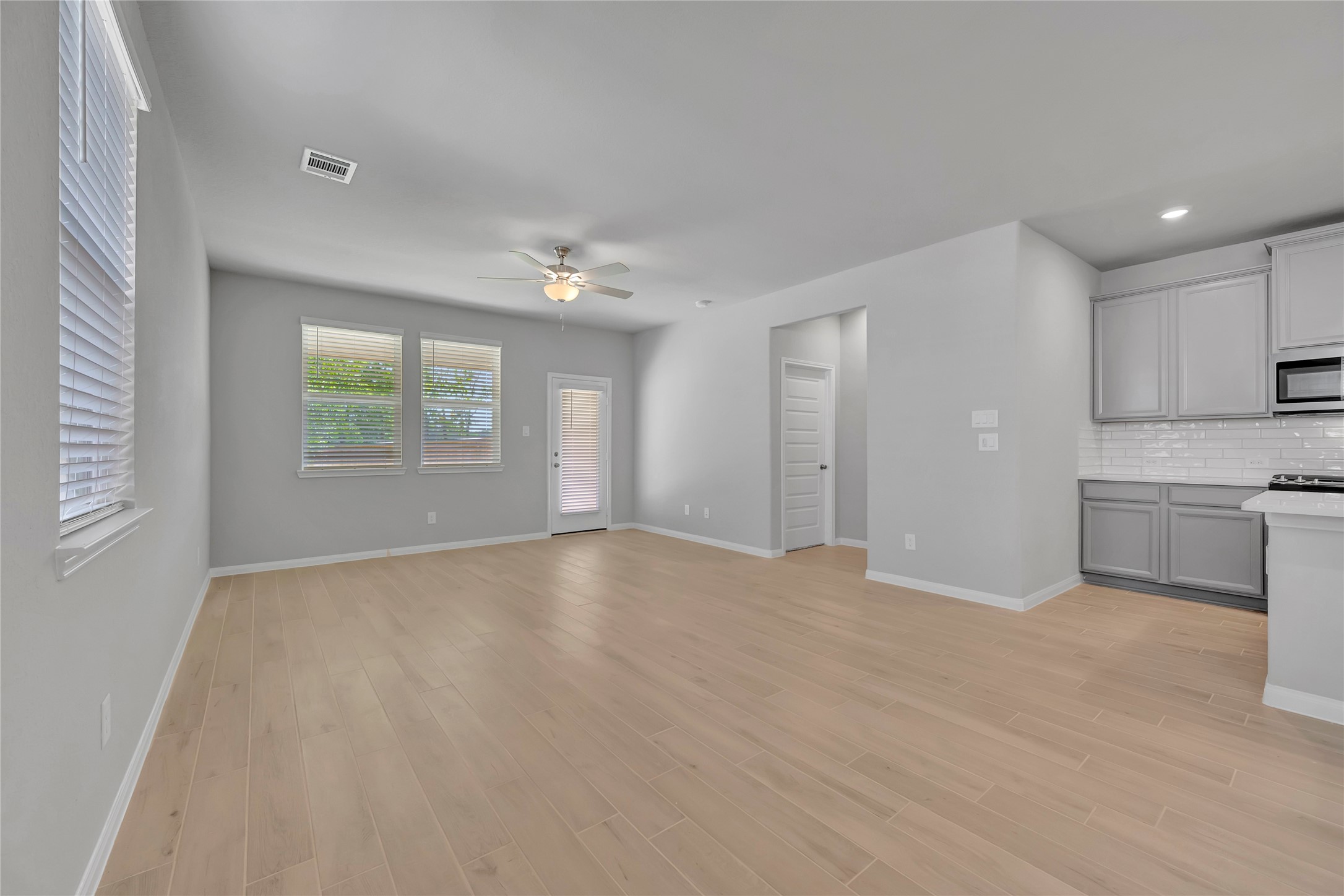 420 Sunrise Ranch Drive Montgomery, TX 77316 - Photo 7 of 26 a view of an empty room with a window