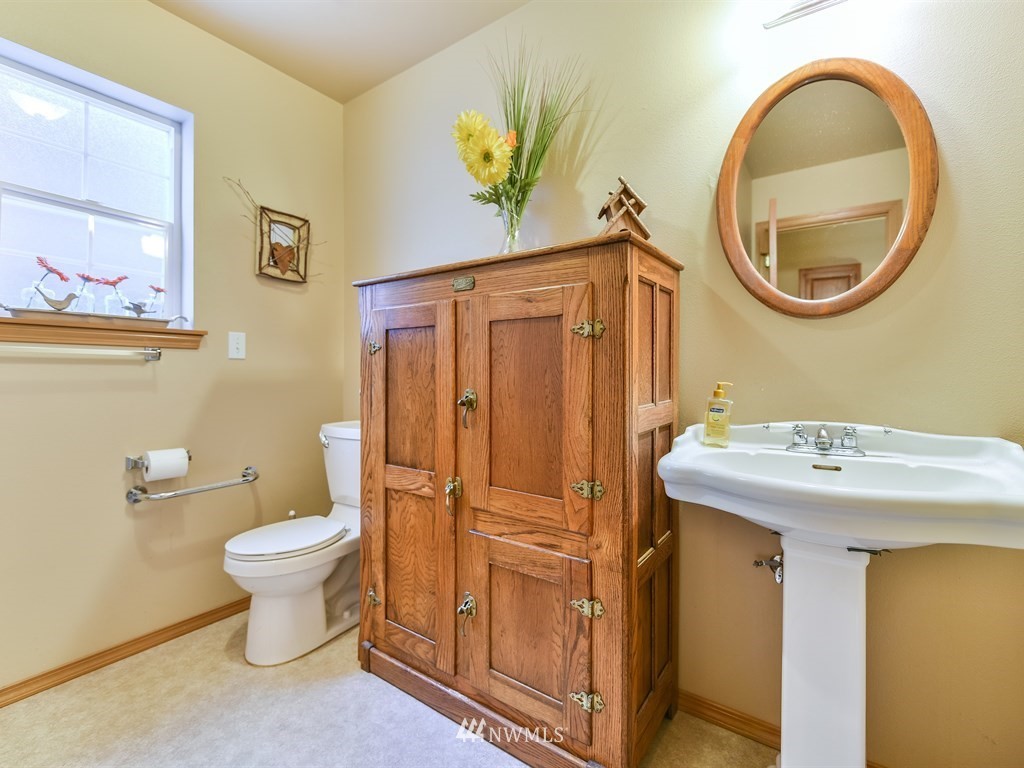 24101 South Lake Roesiger Road Snohomish, WA 98290 - Photo 12 of 24