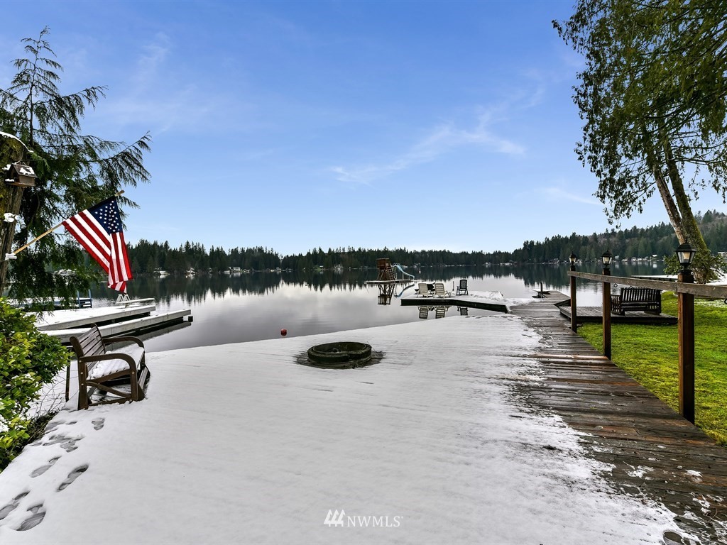 24101 South Lake Roesiger Road Snohomish, WA 98290 - Photo 21 of 24
