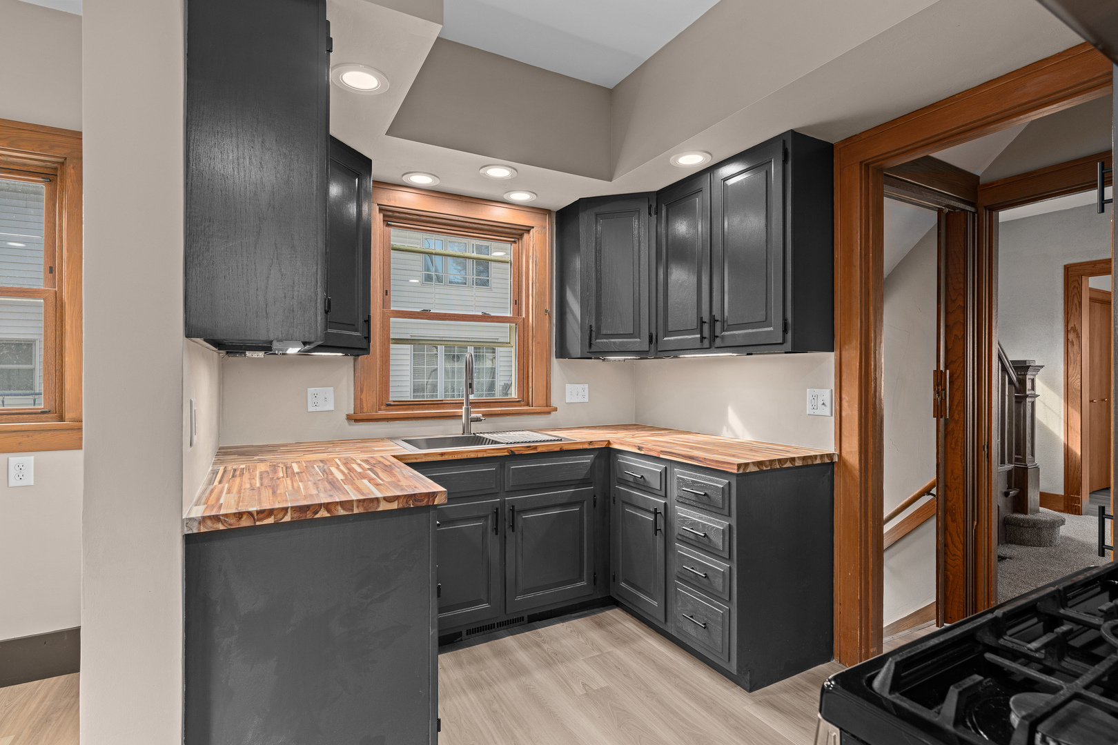 350 15th Avenue Moline, IL 61265 - Photo 13 of 29