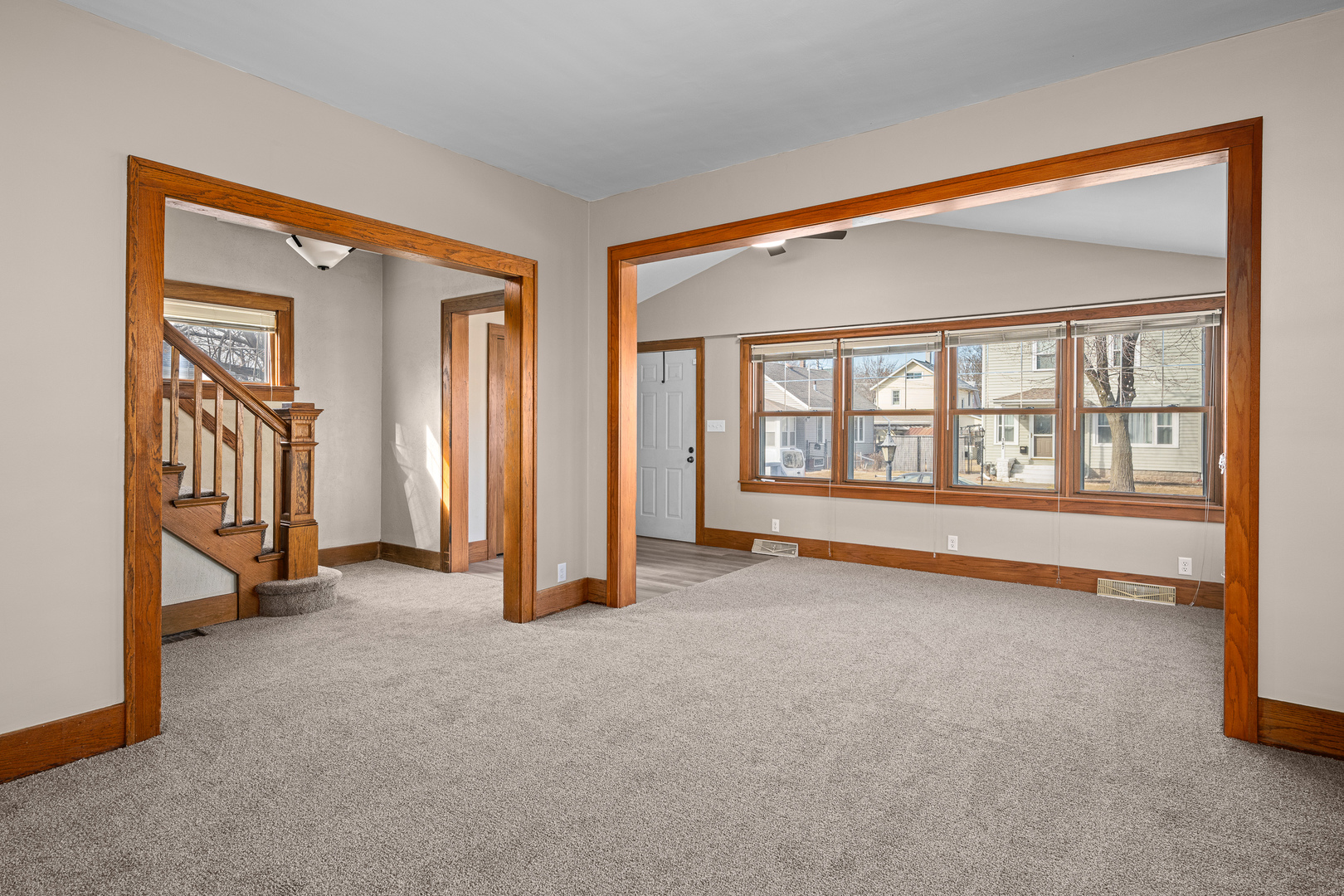 350 15th Avenue Moline, IL 61265 - Photo 7 of 29