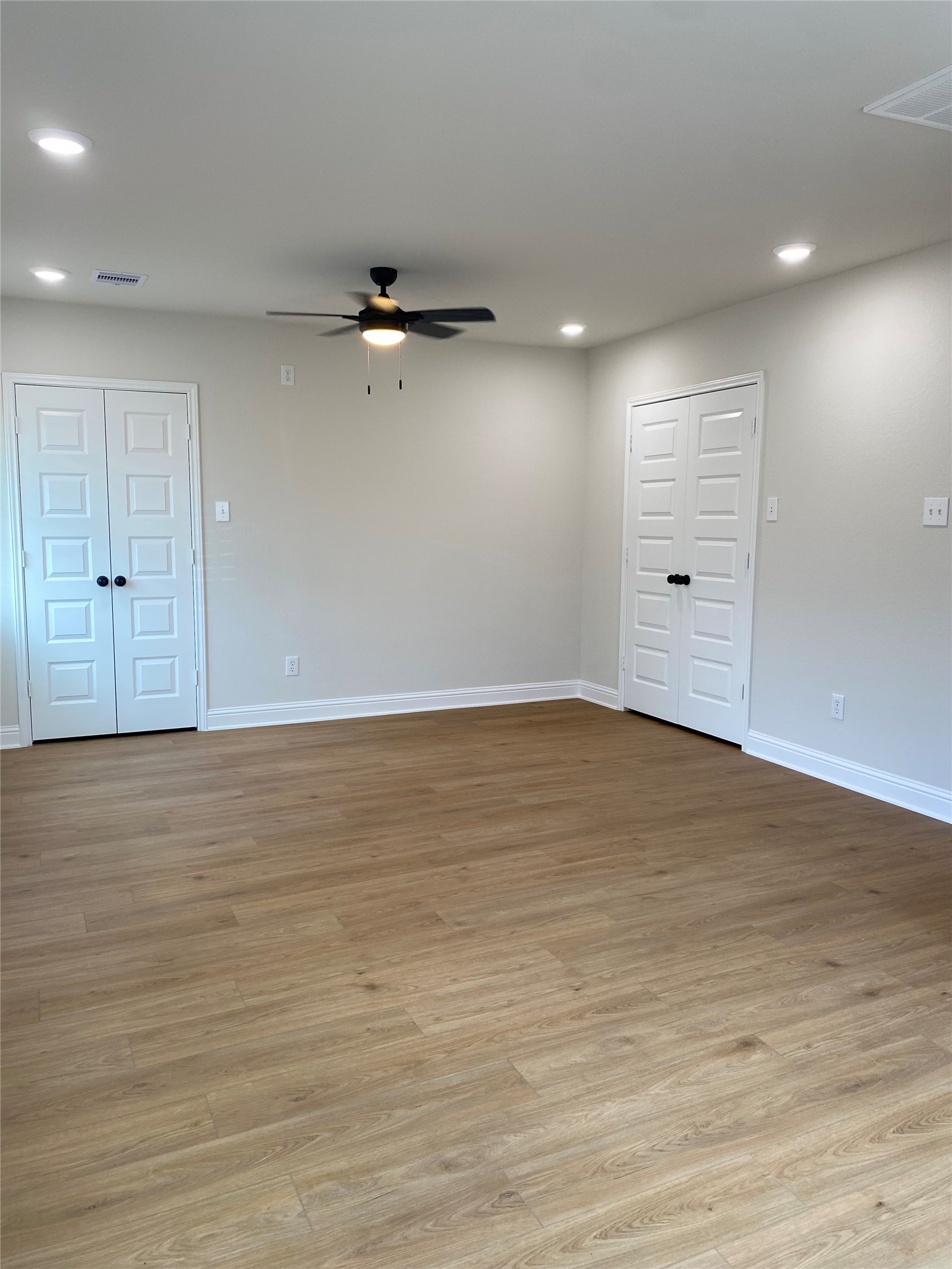 4901 Winnetka Street Houston, TX 77021 - Photo 23 of 45 a view of an empty room