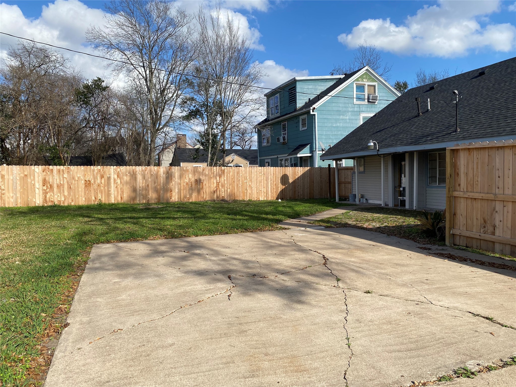 4901 Winnetka Street Houston, TX 77021 - Photo 40 of 45 a view of a house with a yard