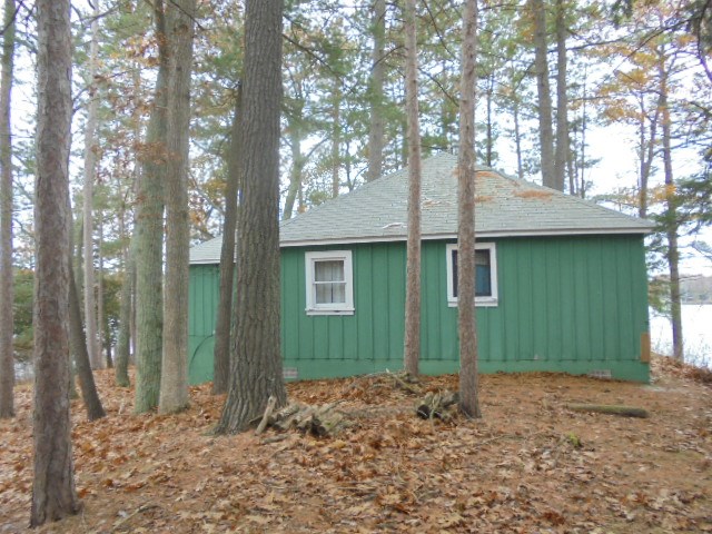 3781 Chrivia Road Lupton, MI 48635 - Photo 30 of 38 1840989-29.JPG