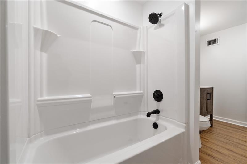 546 Old Frankstown Road Monroeville, PA 15146 - Photo 17 of 47 a bathroom with a bathtub