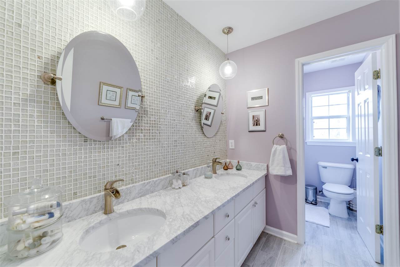 9433 Tweeds Mill Road Raleigh, NC 27617 - Photo 20 of 25 Bathroom