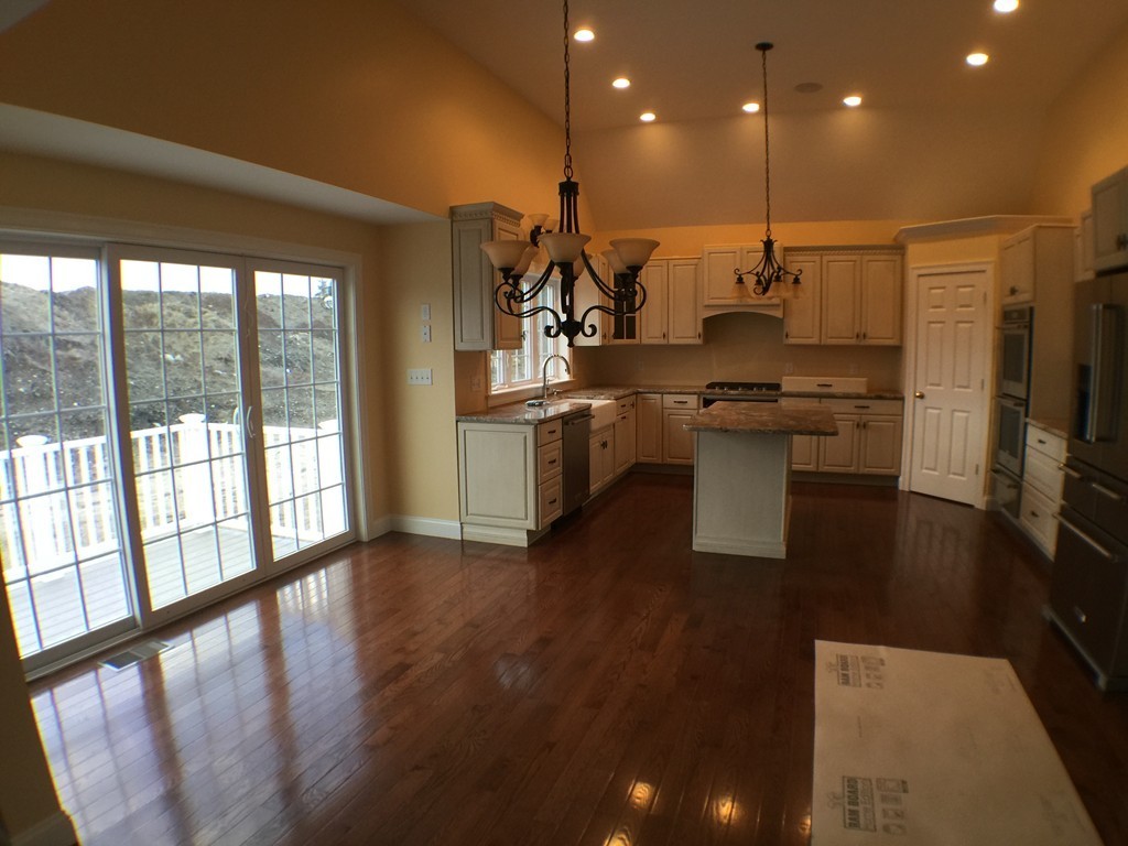 60 Bog View Road Kingston, MA 02364 - Photo 5 of 18 Gallery Image 5