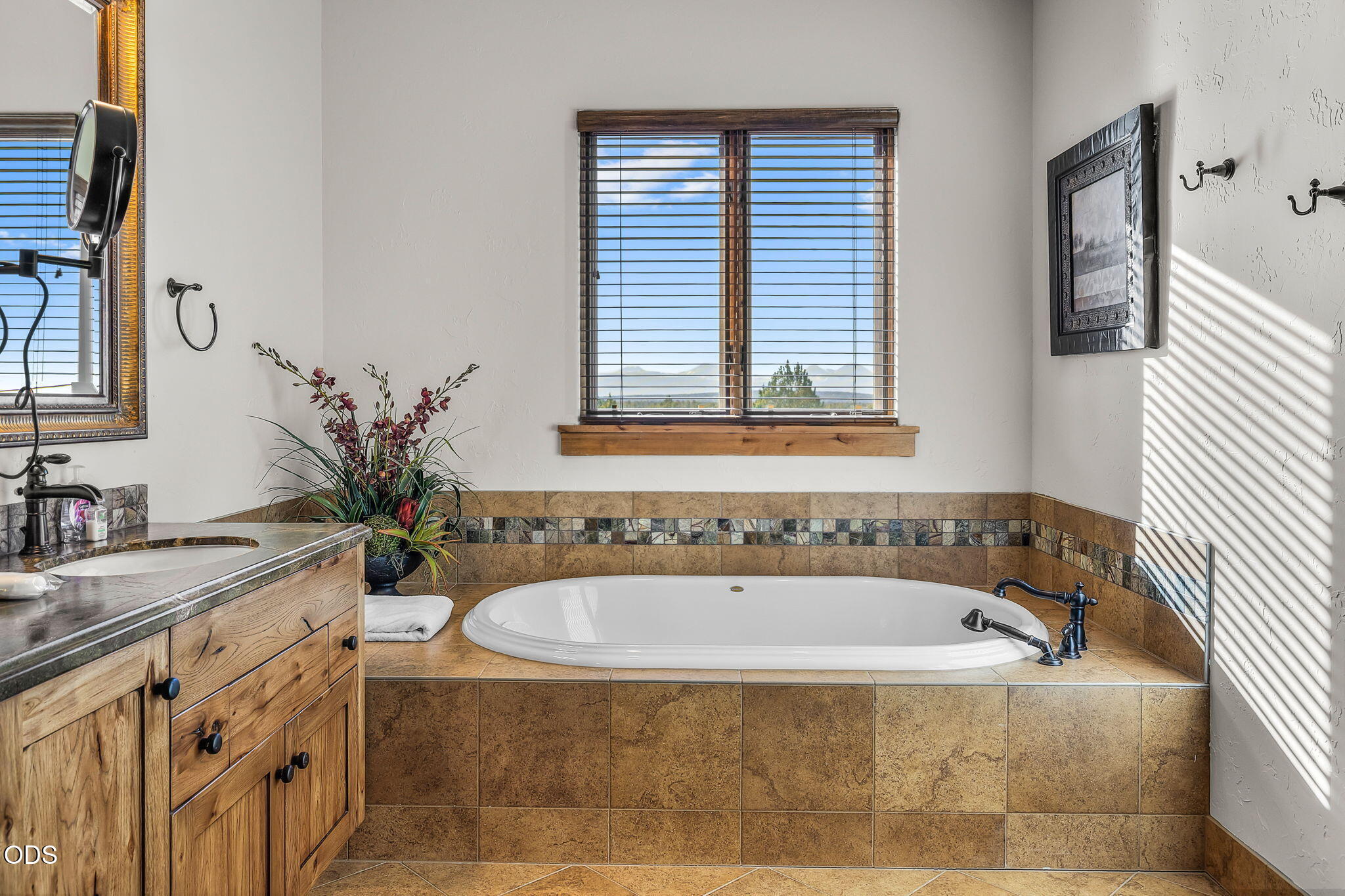22887 Ghost Tree Lane Bend, OR 97701 - Photo 39 of 62