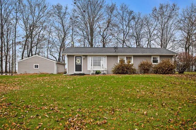 $249,900 | 19225 US Highway 27 North, Marshall, MI 49068