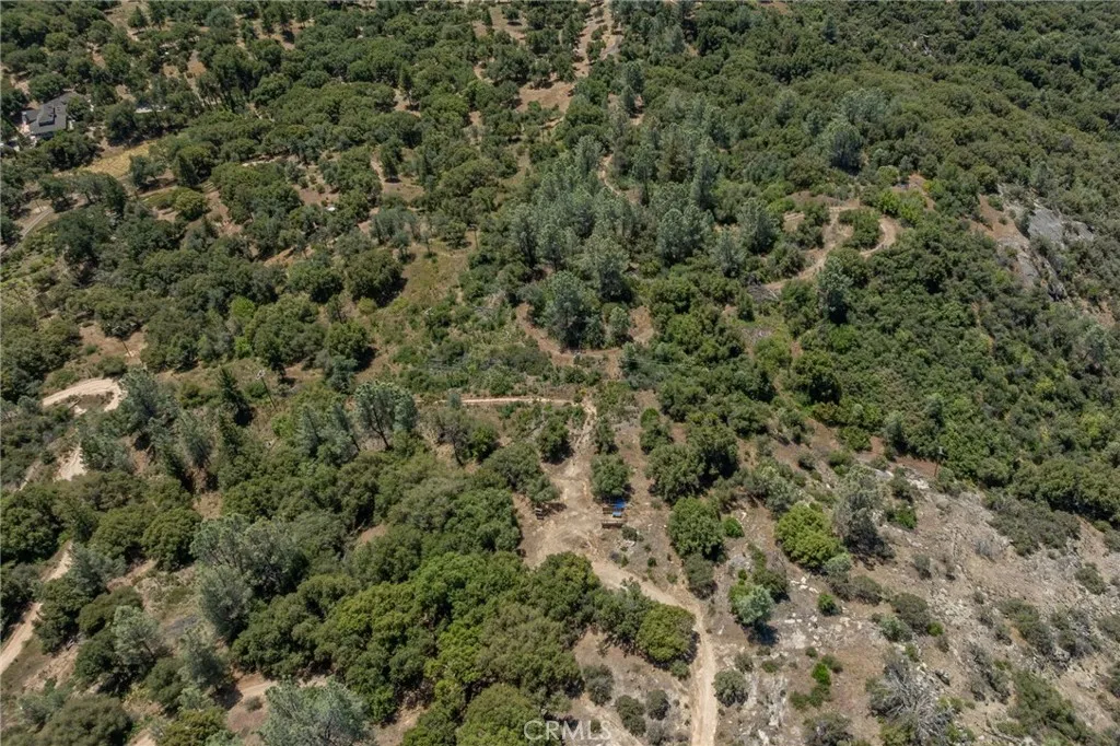 49 Old Yosemite Road Oakhurst, CA 93644 - Photo 33 of 41