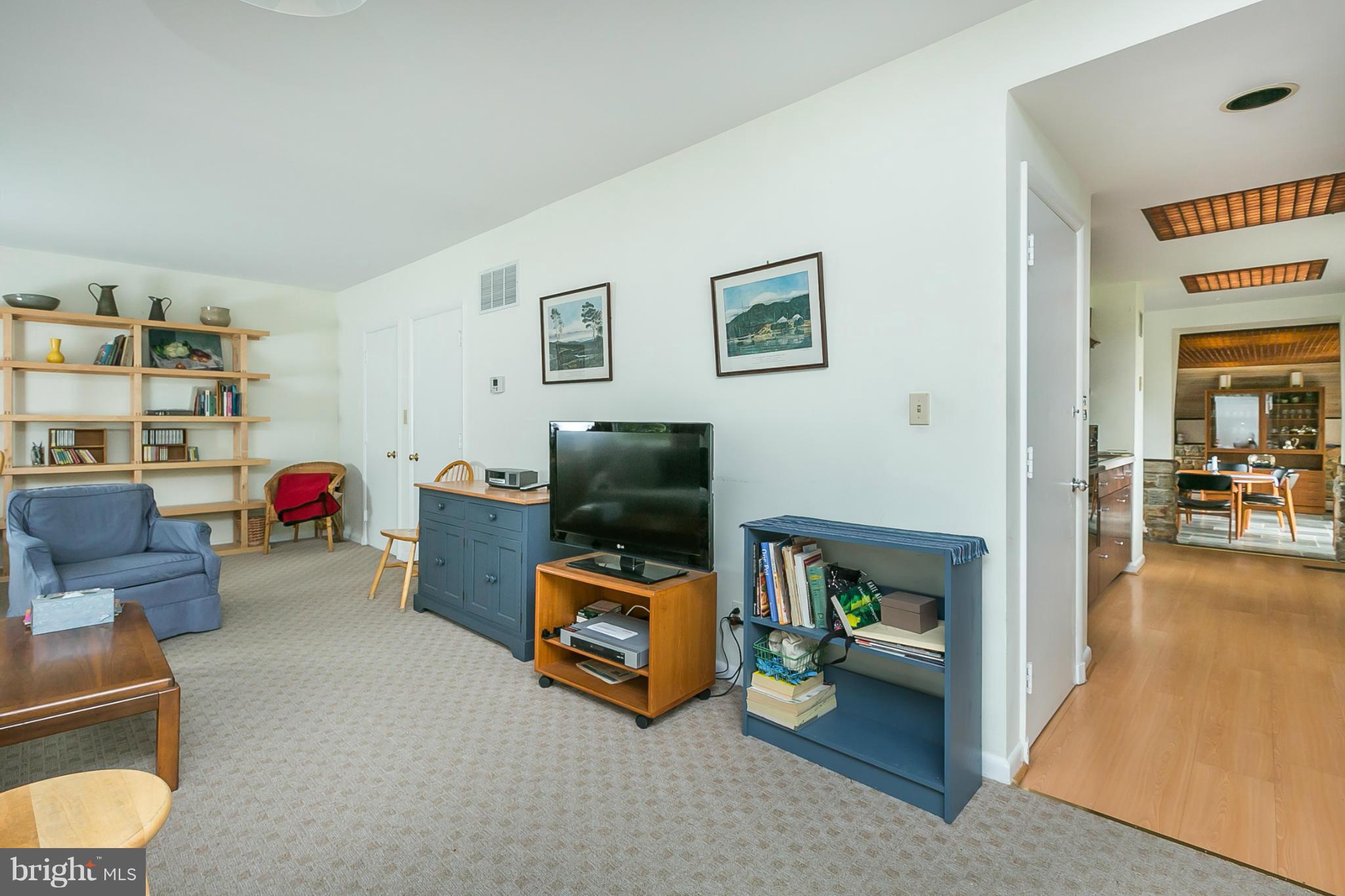 917 Army Road Towson, MD 21204 - Photo 22 of 30 Family Room