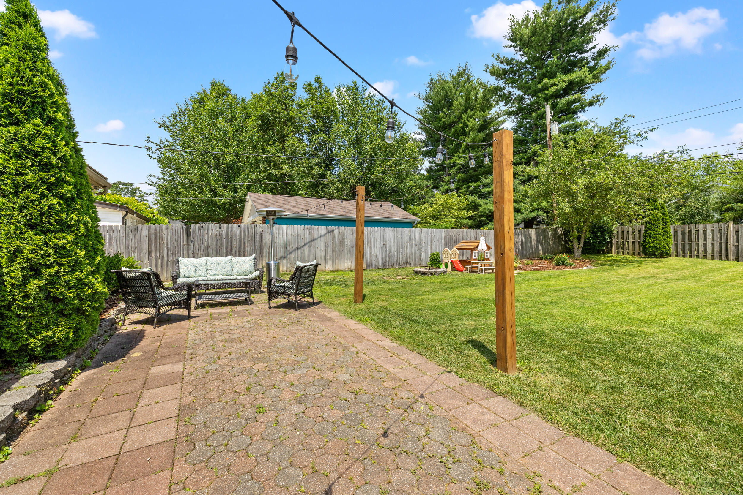 1828 Yorktown Road Lexington, KY 40504 - Photo 26 of 32 img_9325