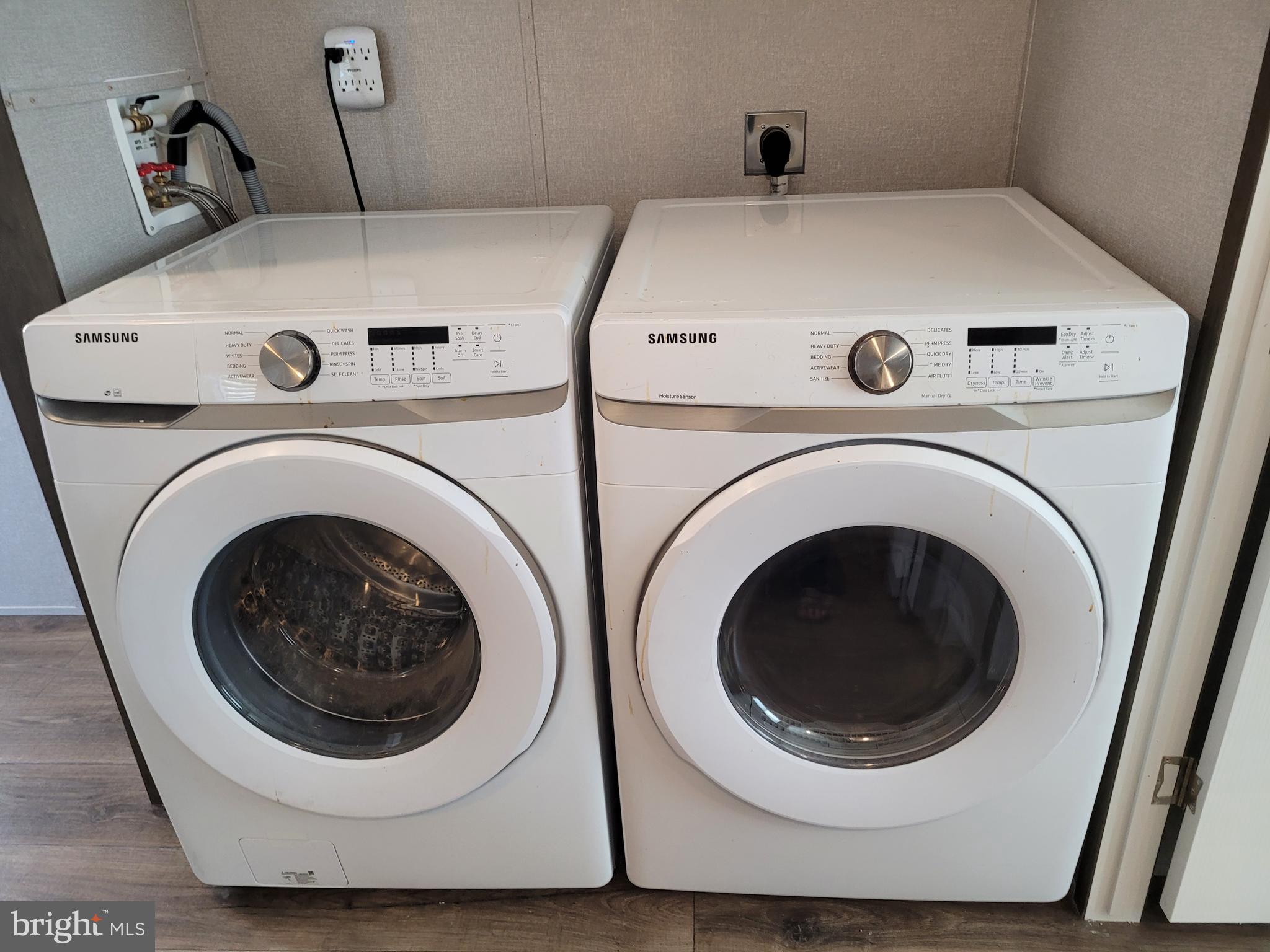 21182 Marsh Creek Road Preston, MD 21655 - Photo 11 of 17 Laundry including Washer/ Dryer