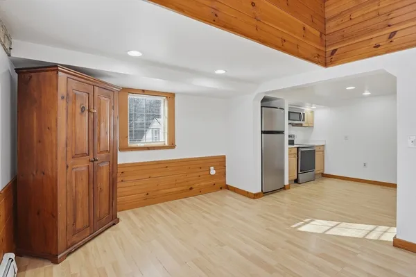 $2,850 | 92 Main Street, Unit 1, Hopkinton, MA 01748
