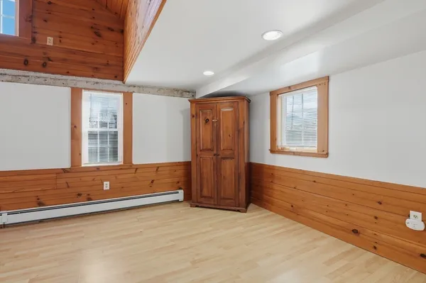 $2,850 | 92 Main Street, Unit 1, Hopkinton, MA 01748