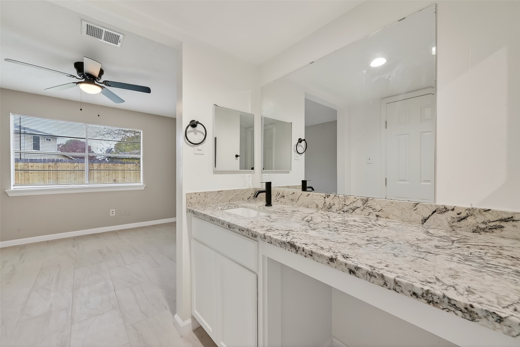 10510 Overview Drive Sugar Land, TX 77498 - Photo 25 of 40