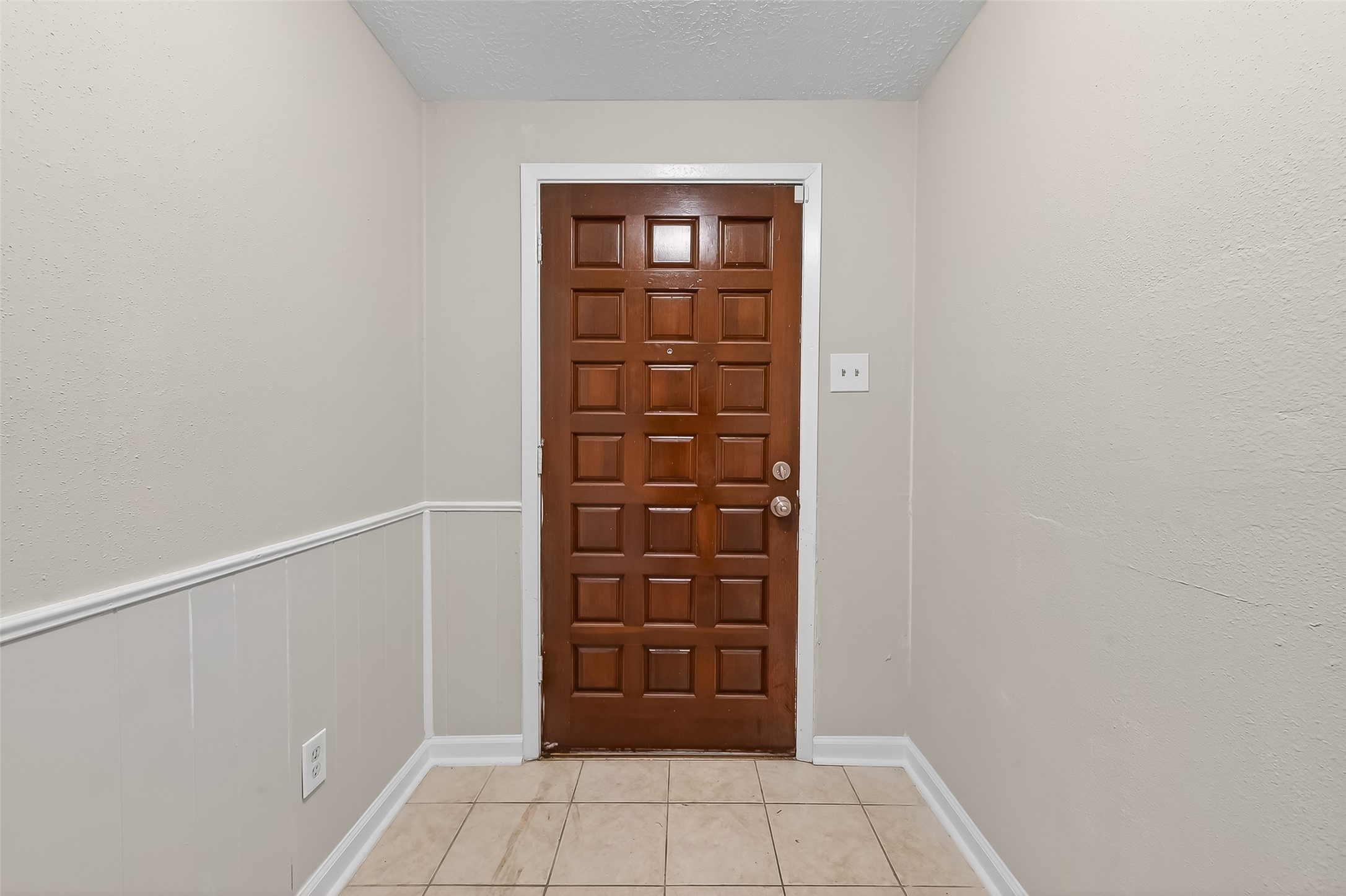 10510 Overview Drive Sugar Land, TX 77498 - Photo 5 of 40