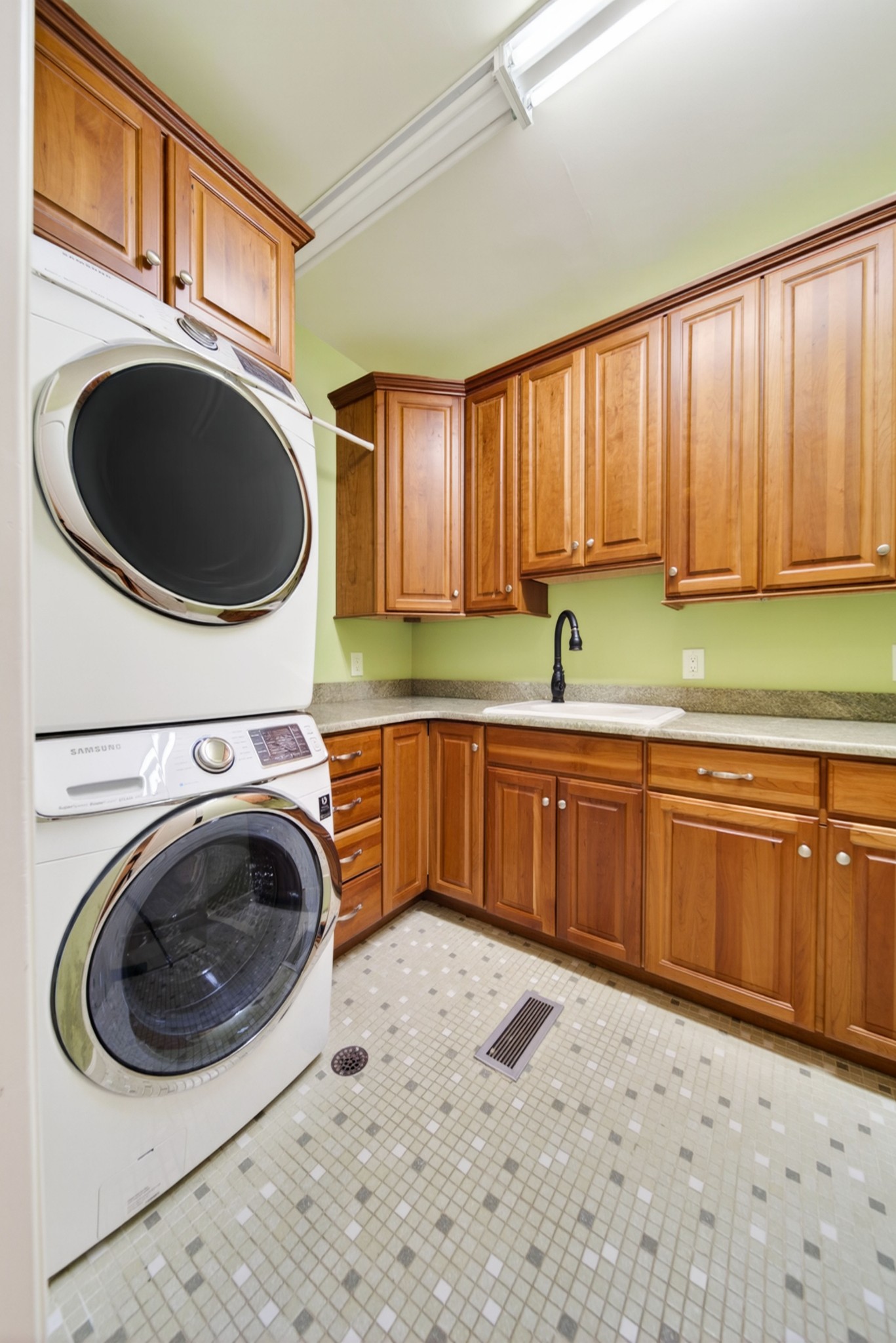101 Kennett Road Old Hickory, TN 37138 - Photo 63 of 100 a kitchen with a sink a washer and dryer