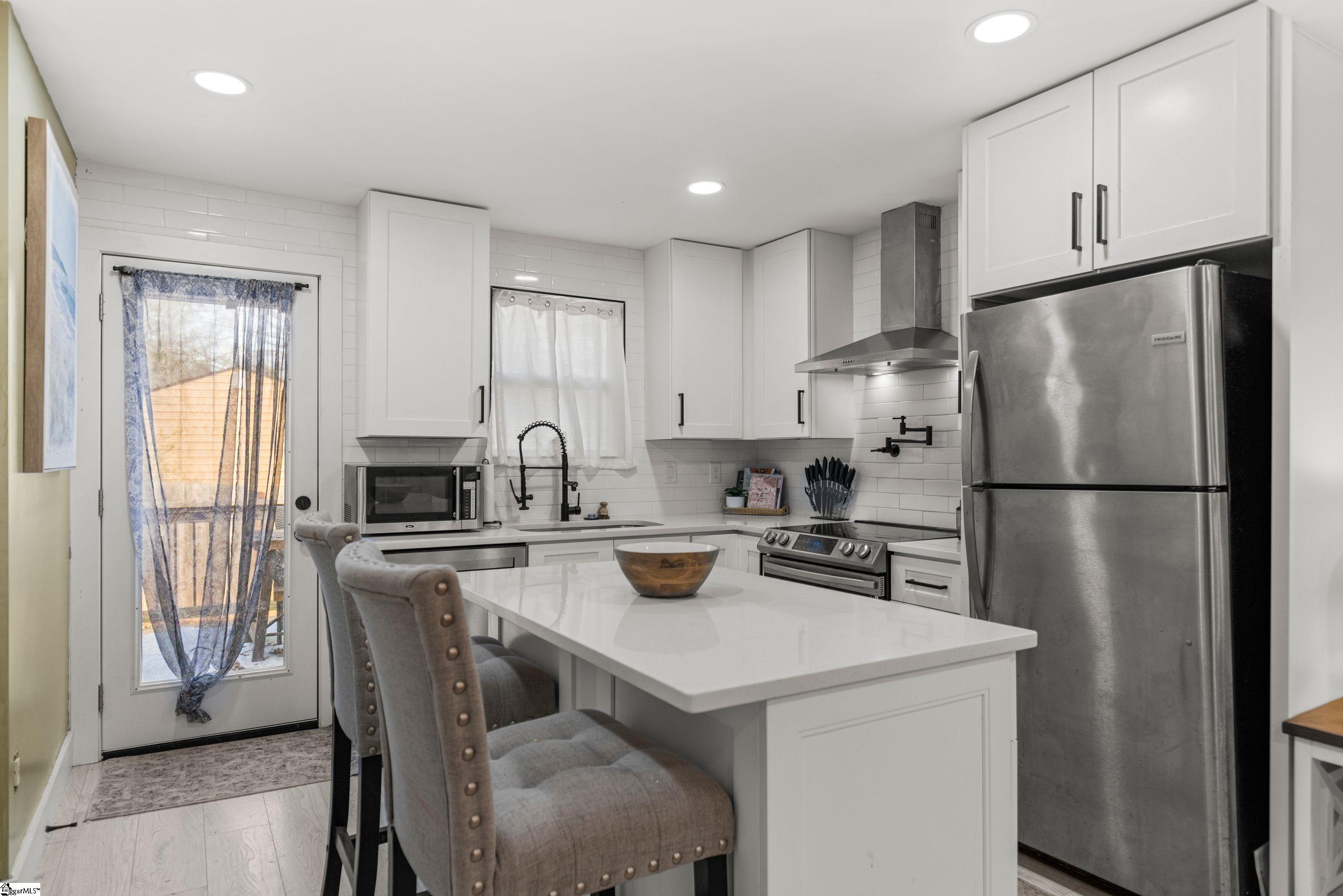 20 Virginia Drive Woodruff, SC 29388 - Photo 3 of 24