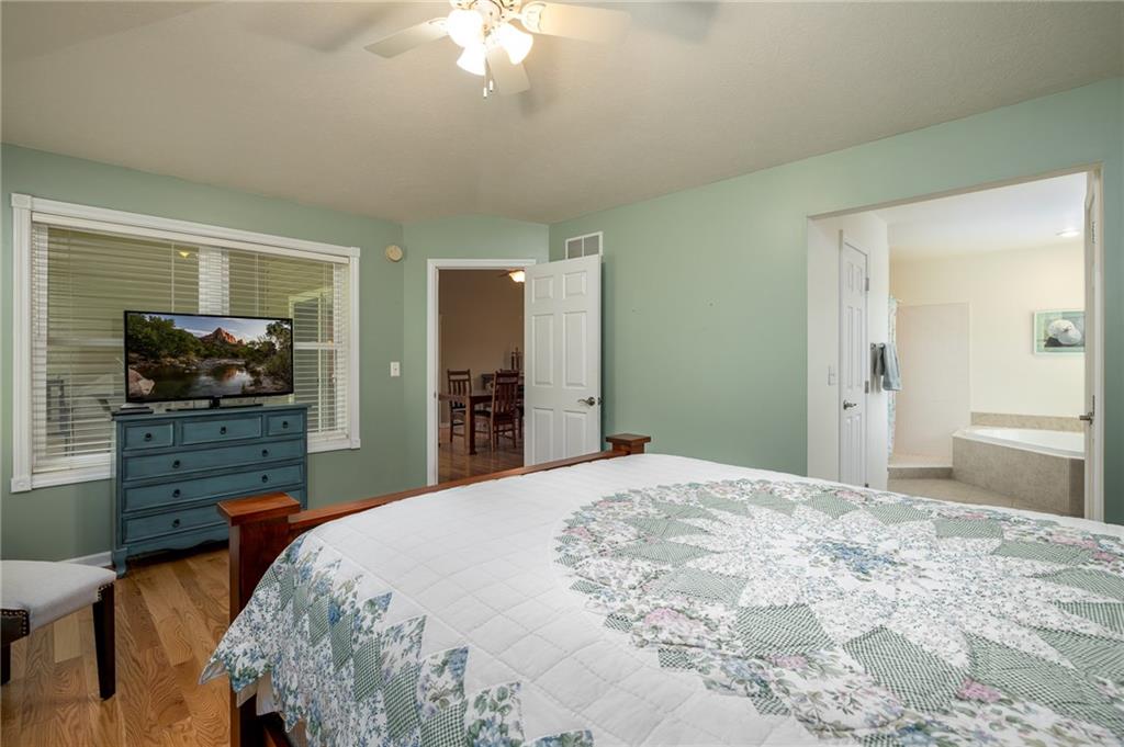 206 McCombs Road Venetia, PA 15367 - Photo 12 of 25