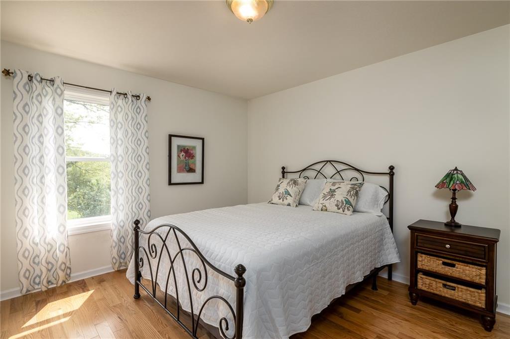 206 McCombs Road Venetia, PA 15367 - Photo 14 of 25 2nd bedroom