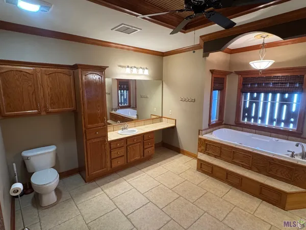 $2,800 | 117 Windsor Street, Houma, LA 70360