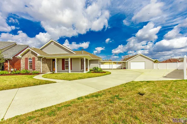 $2,800 | 117 Windsor Street, Houma, LA 70360