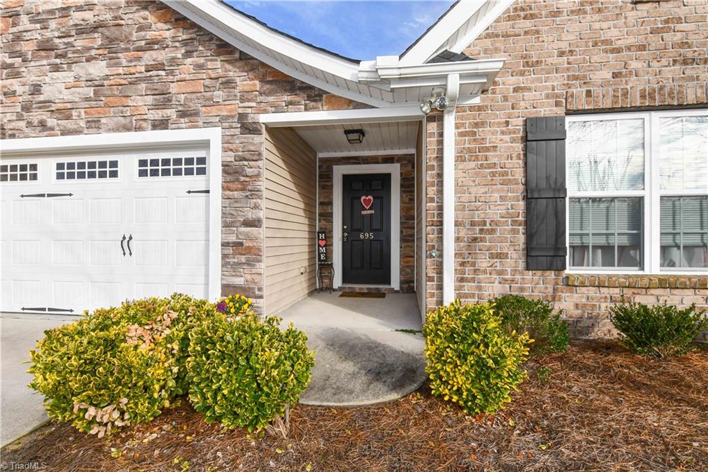 695 Ansley Way High Point, NC 27265 - Photo 3 of 19 Gallery Image 3