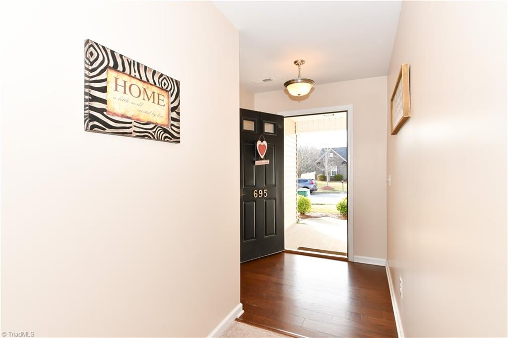 695 Ansley Way High Point, NC 27265 - Photo 5 of 19 Gallery Image 5