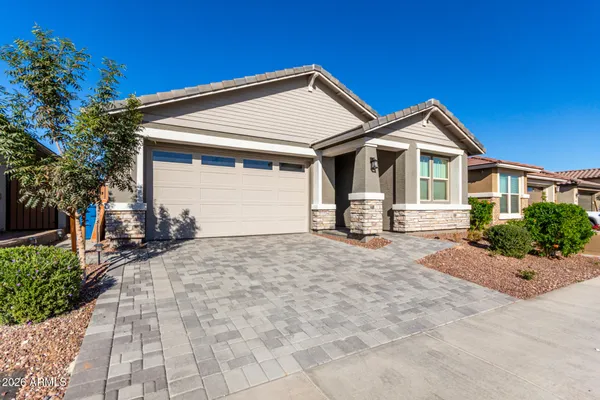 $2,500 | 20264 West Montecito Avenue, Litchfield Park, AZ 85340