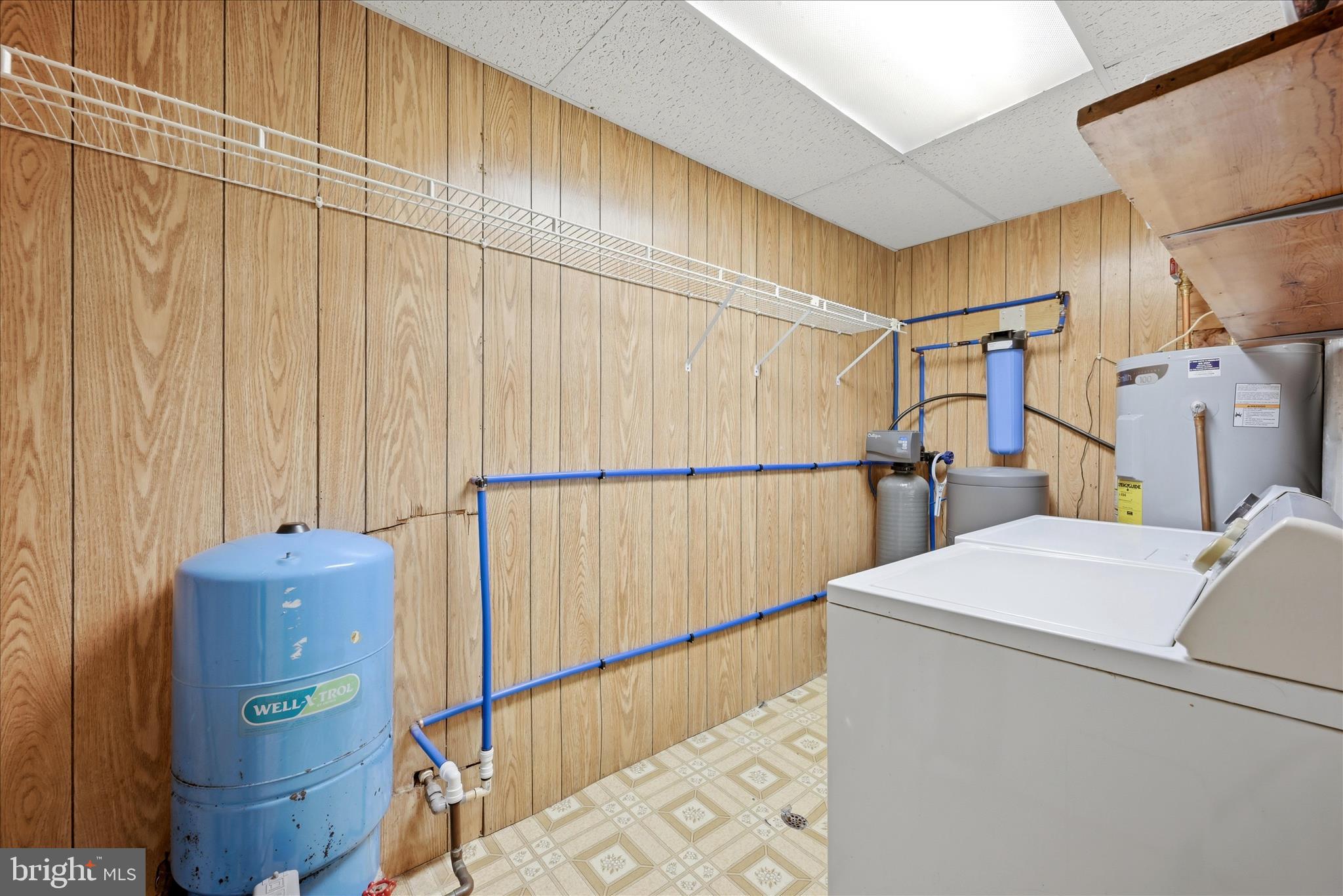 91 Granny Smith Road Linden, VA 22642 - Photo 33 of 65 a utility room with dryer and washer