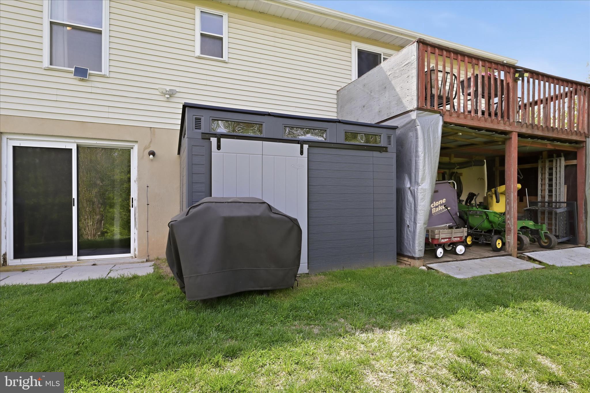 91 Granny Smith Road Linden, VA 22642 - Photo 39 of 65 Patio