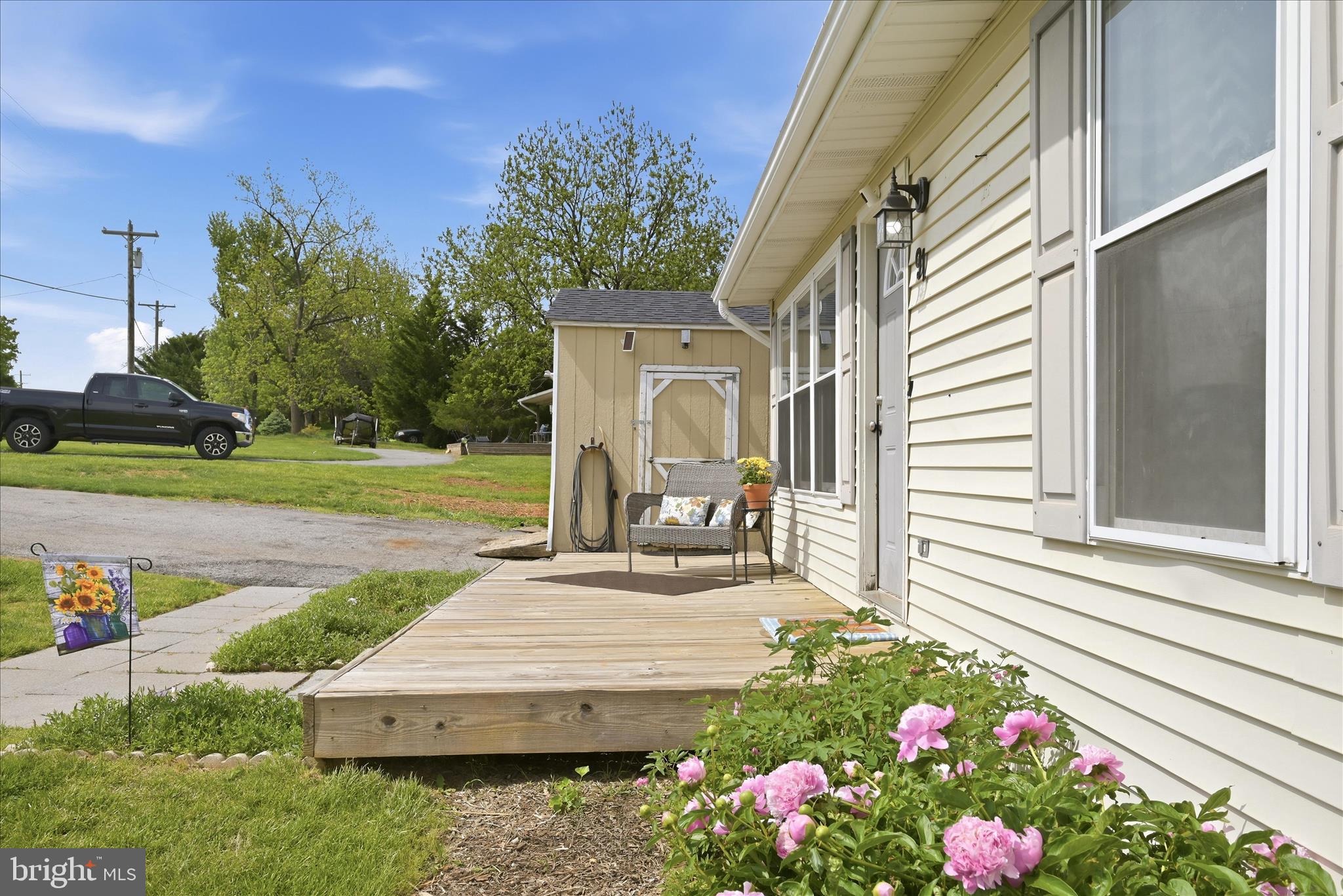 91 Granny Smith Road Linden, VA 22642 - Photo 62 of 65 Front Porch View