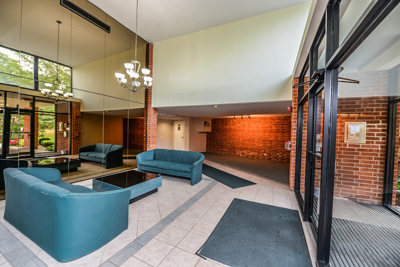 1415 East Central Road, Unit 206A Arlington Heights, IL 60005 - Photo 36 of 39