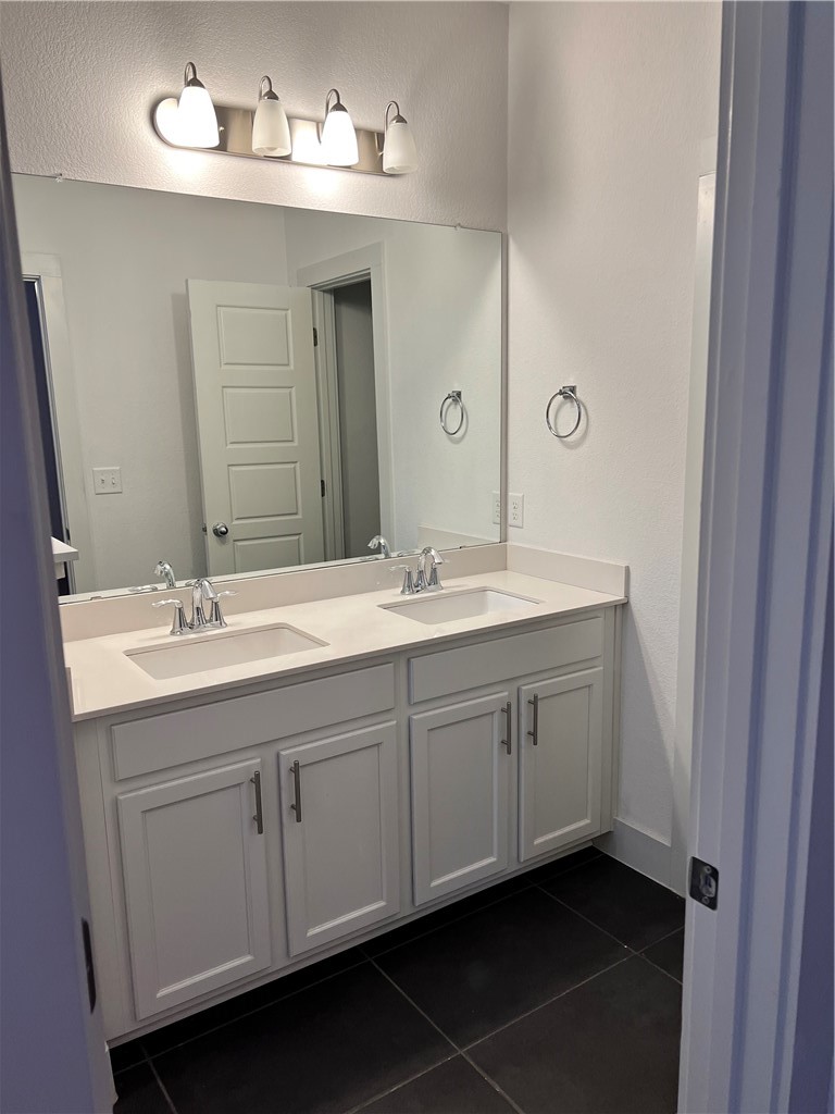 1516 Homespun Road Austin, TX 78745 - Photo 9 of 16