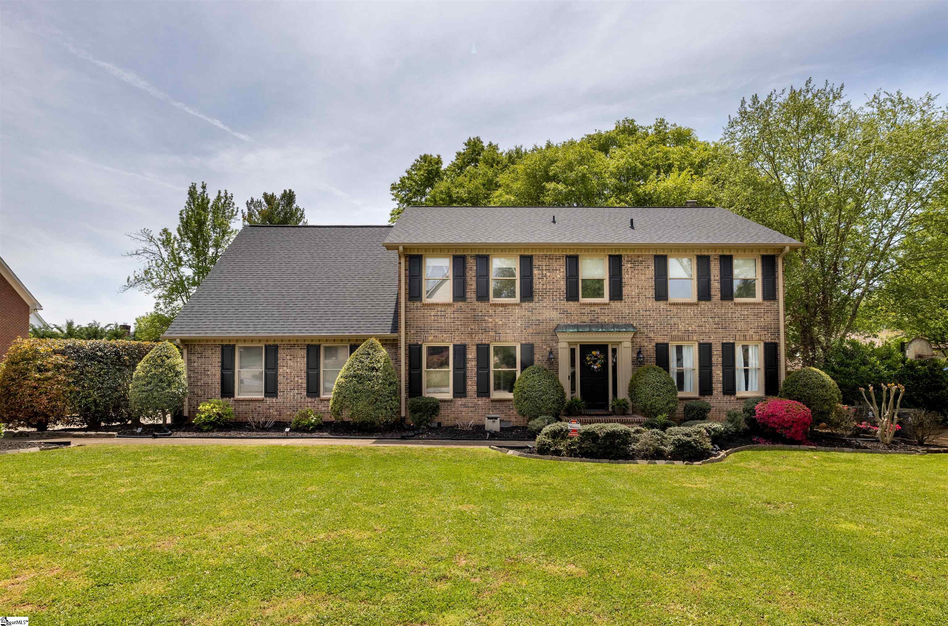102 Autumn Road Greer, SC 29650 - Photo 2 of 36 Gallery Image 2