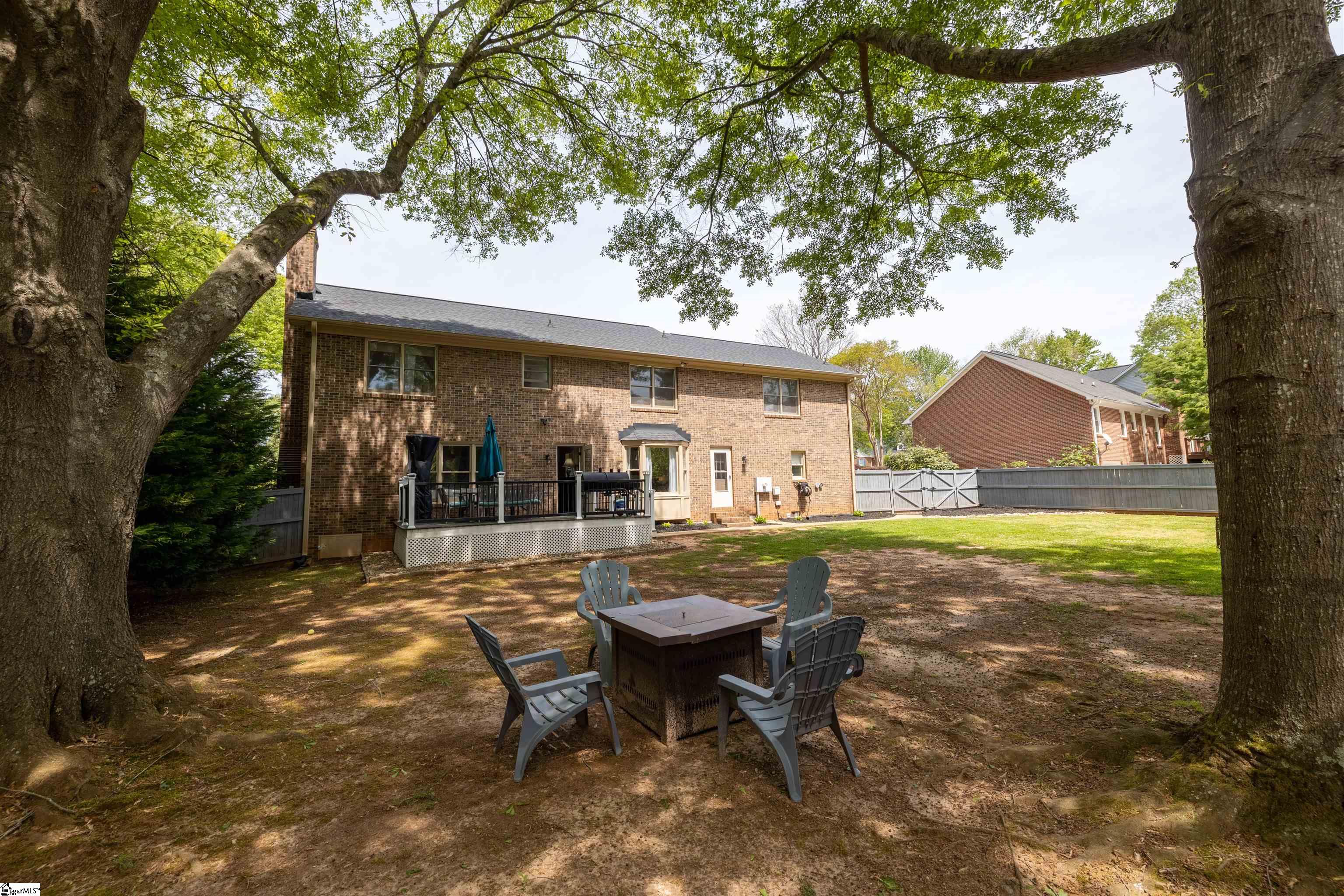 102 Autumn Road Greer, SC 29650 - Photo 33 of 36 Gallery Image 33