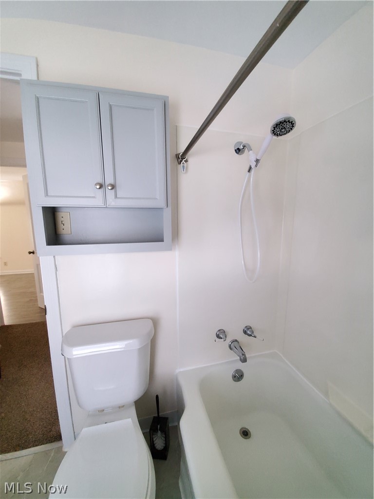 1043 Avondale Road Cleveland, OH 44121 - Photo 19 of 28 Gallery Image 19