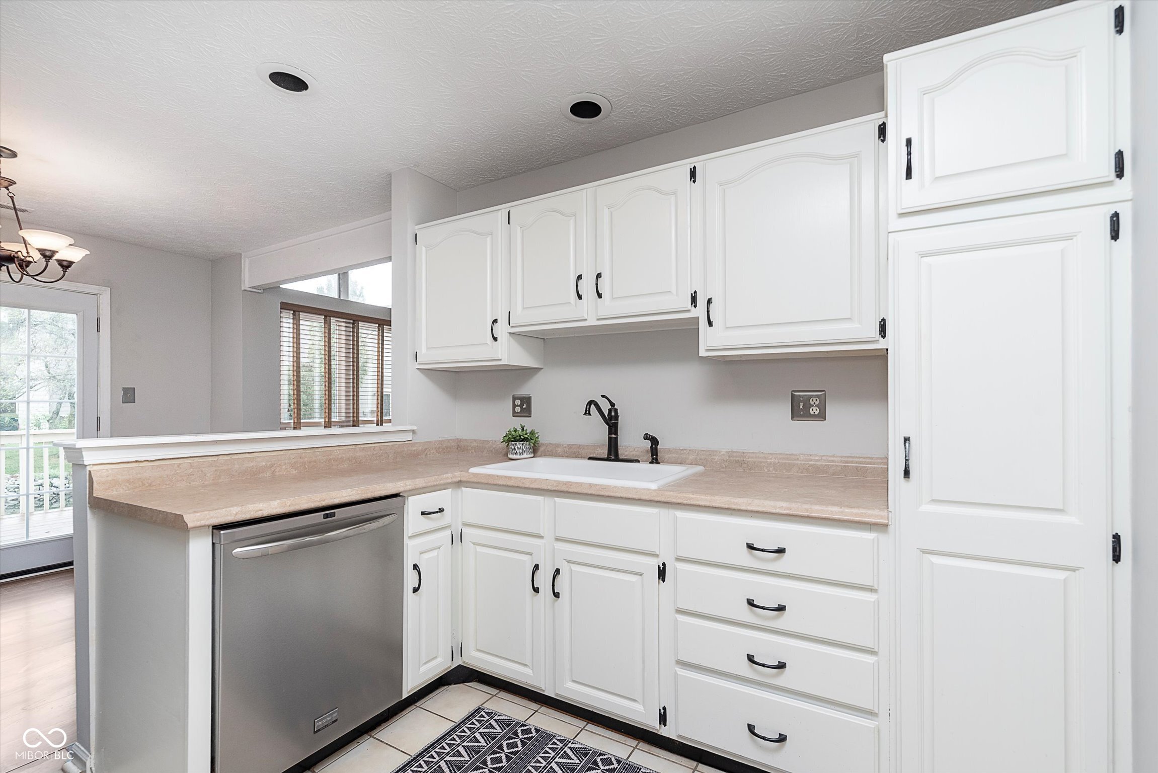 9494 Aberdare Drive Indianapolis, IN 46250 - Photo 14 of 30