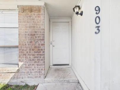 $2,400 | 903 Welsh Avenue, College Station, TX 77840