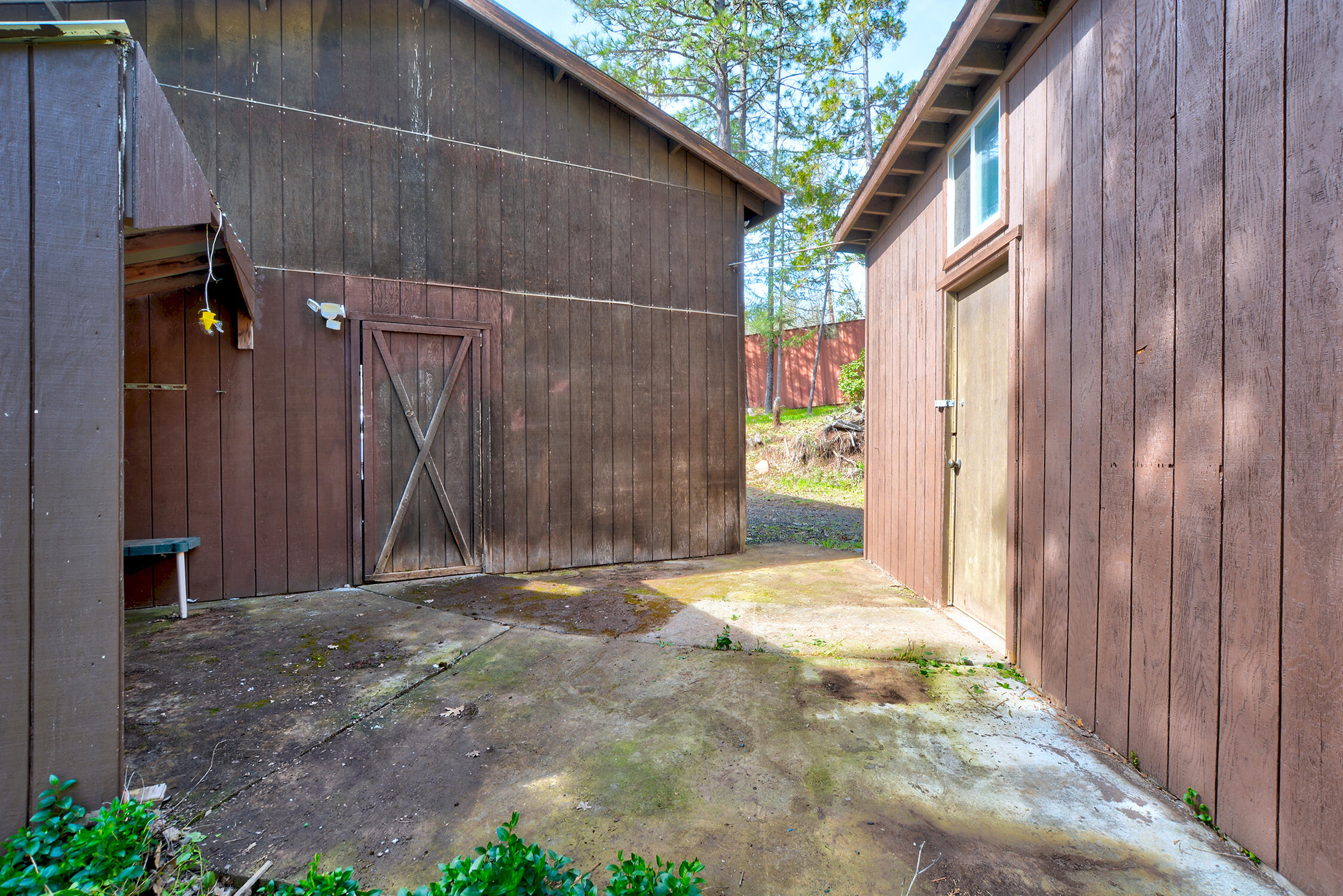 5492 Highway 227 Trail, OR 97541 - Photo 37 of 57