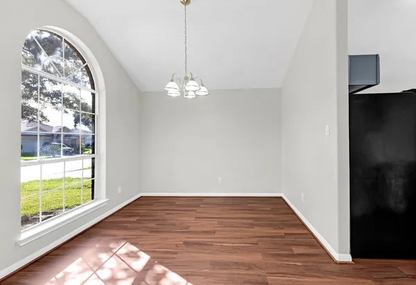 $2,200 | 4018 Floral Way Court, Fresno, TX 77545