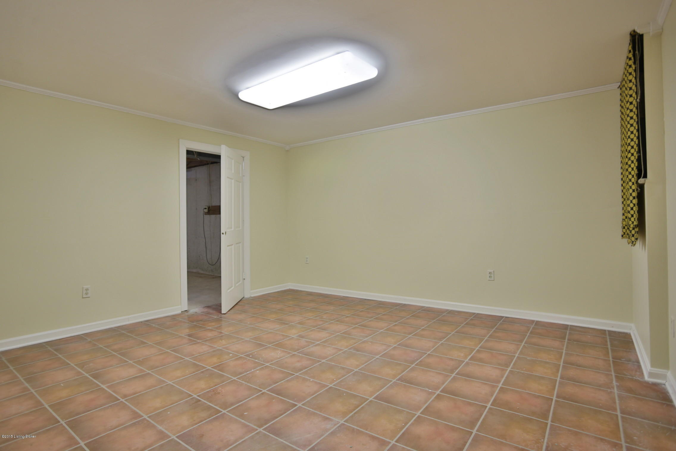 701 Evergreen Road Anchorage, KY 40223 - Photo 54 of 60 Hobby room with vinyl flooring